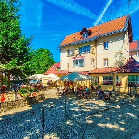 Hotel Krysztal Świeradów-Zdrój Buitenkant foto