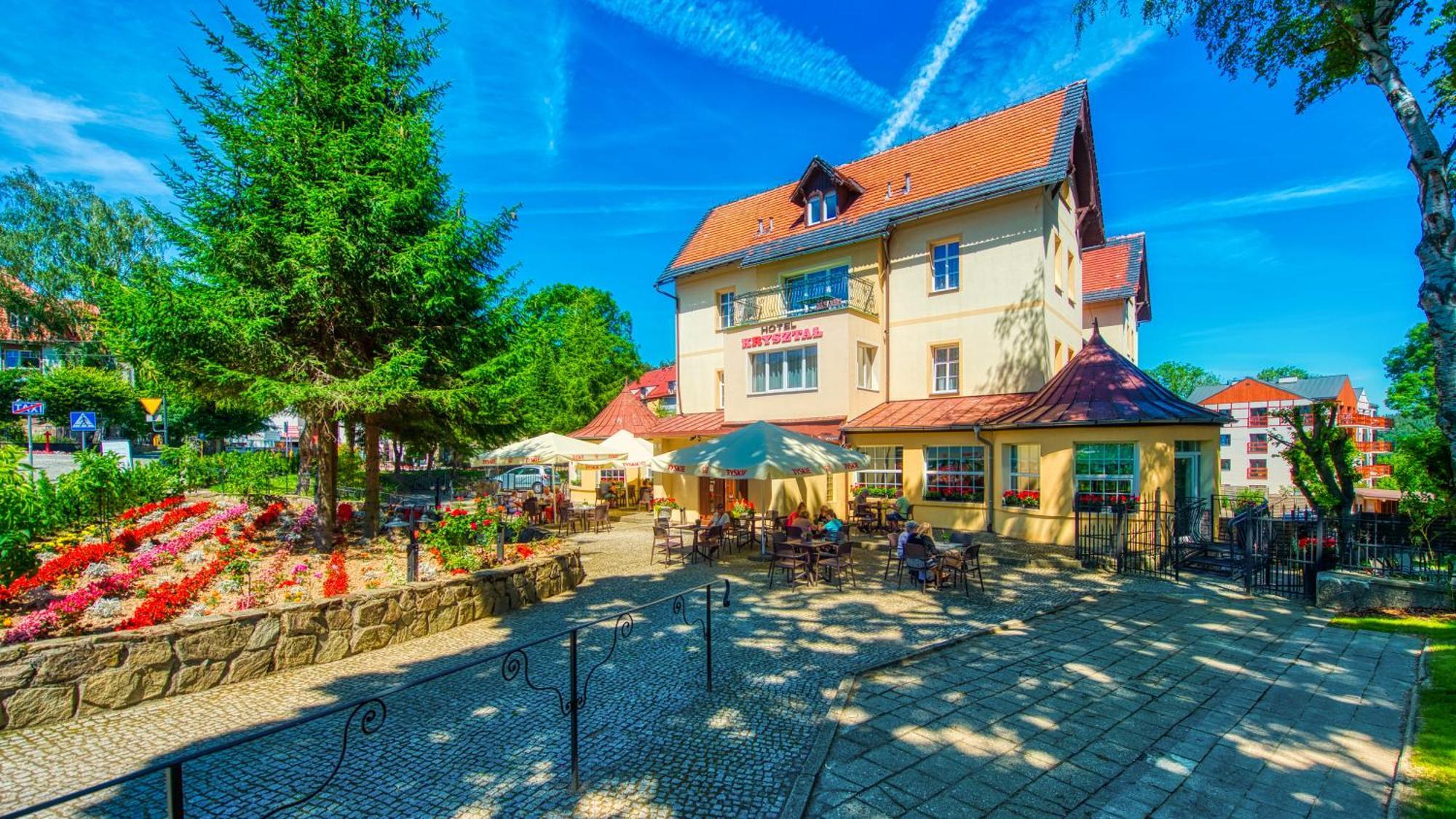 Hotel Krysztal Świeradów-Zdrój Buitenkant foto