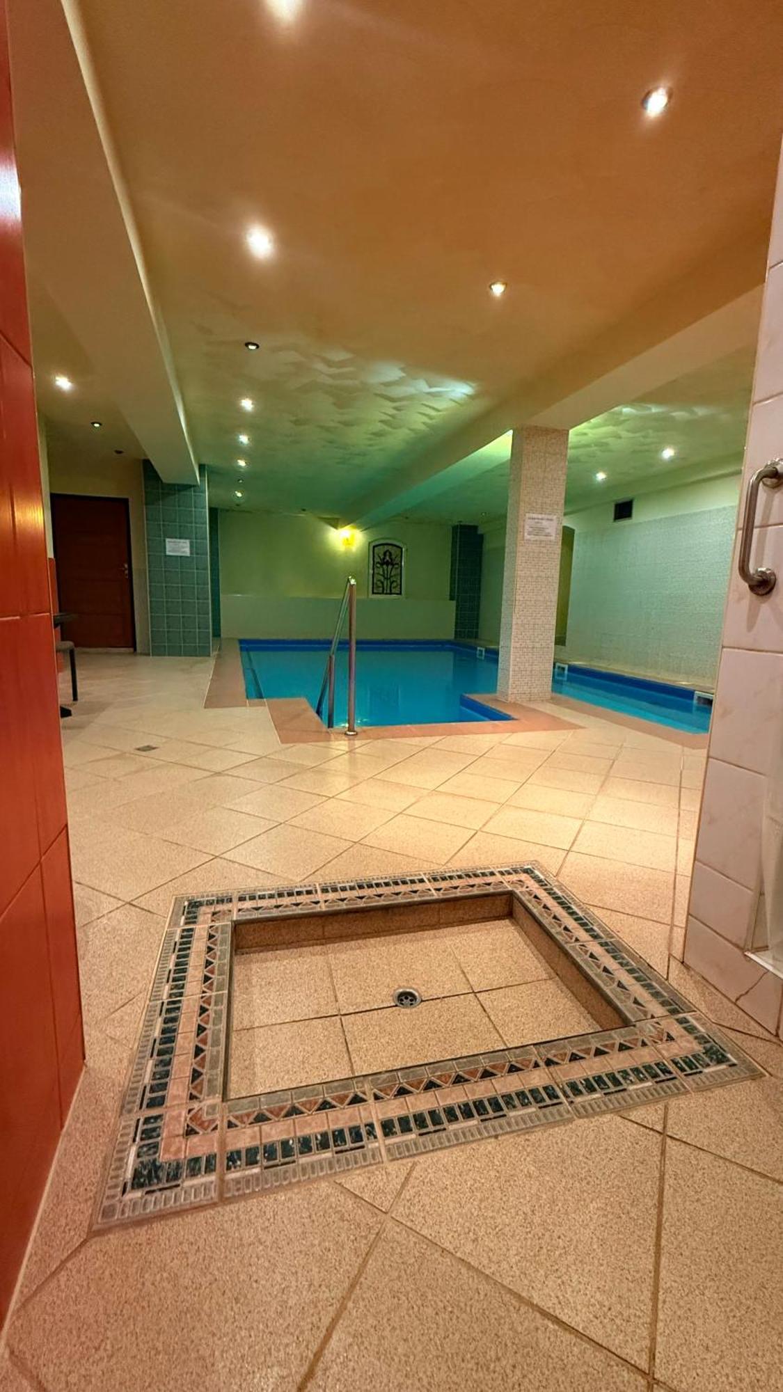 Hotel Krysztal Świeradów-Zdrój Buitenkant foto